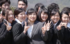 土性選手が入社