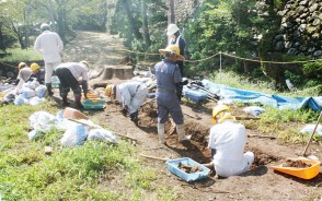 松坂城跡の発掘調査