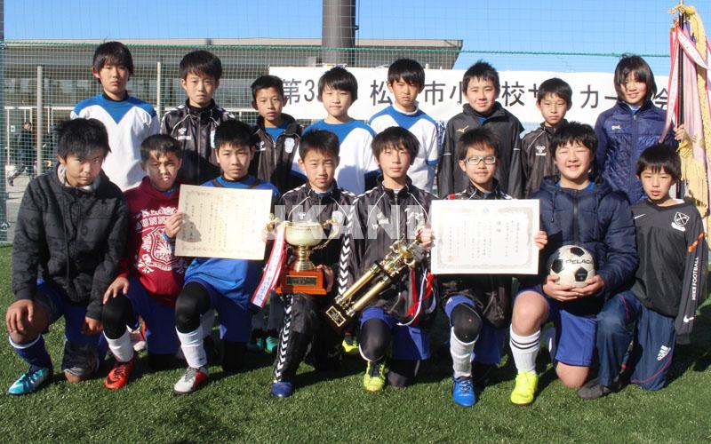 190116市小学生サッカーでV_山室山A