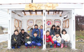 バス待合小屋きれいに