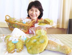 190606港まち協がアオサでパンや菓子開発