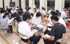 190731飯高3小中に地域開放図書室