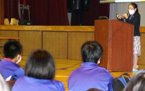 201119保護司が薬物怖さ伝える