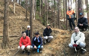 201210滝の川城地元が道作る