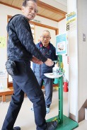 210213消毒用スタンドを考案