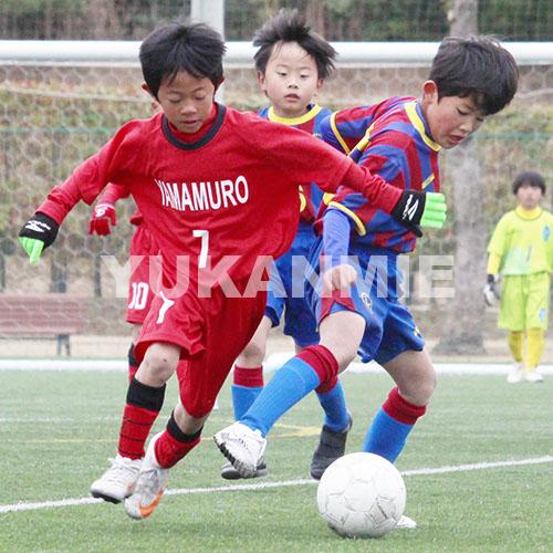 210309小学サッカーの若葉大会プレー