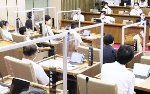 210909議案書などタブレットに