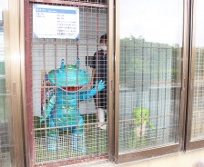 210911五桂動物園にカネゴン